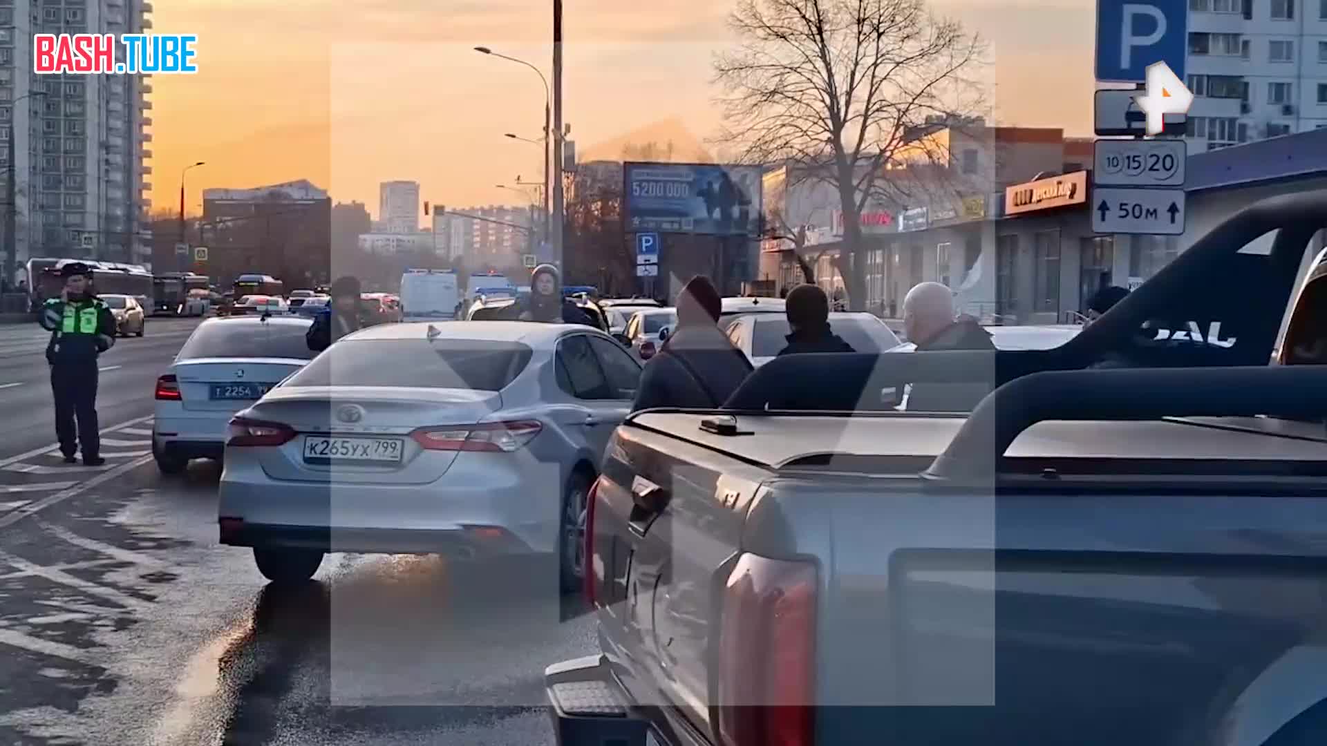  Кадры с места взрыва банкомата в Москве показал корреспондент РЕН ТВ Игорь Балдин