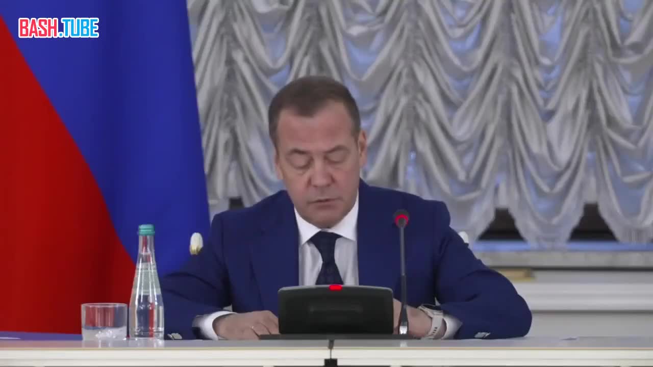  Дмитрий Медведев поручил наладить работу по противодействию формированию этнических анклавов на территории России
