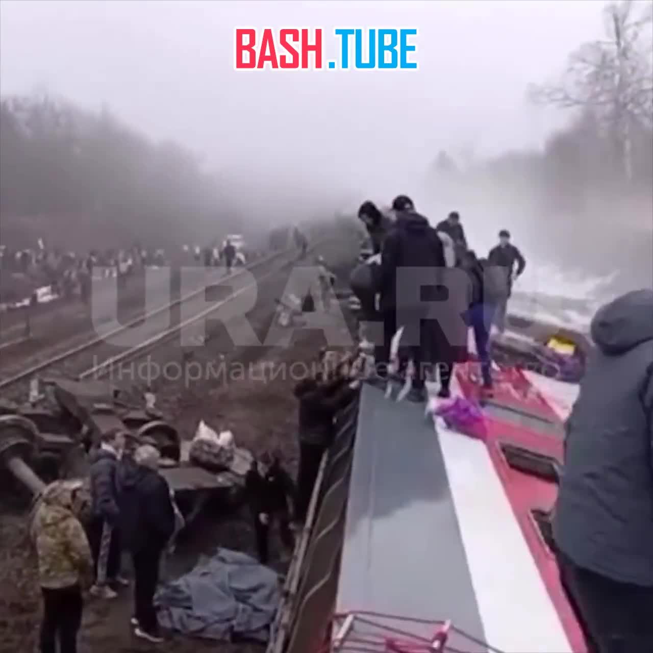  Семь вагонов пассажирского поезда Москва-Челябинск сошли с рельсов в Ульяновской области